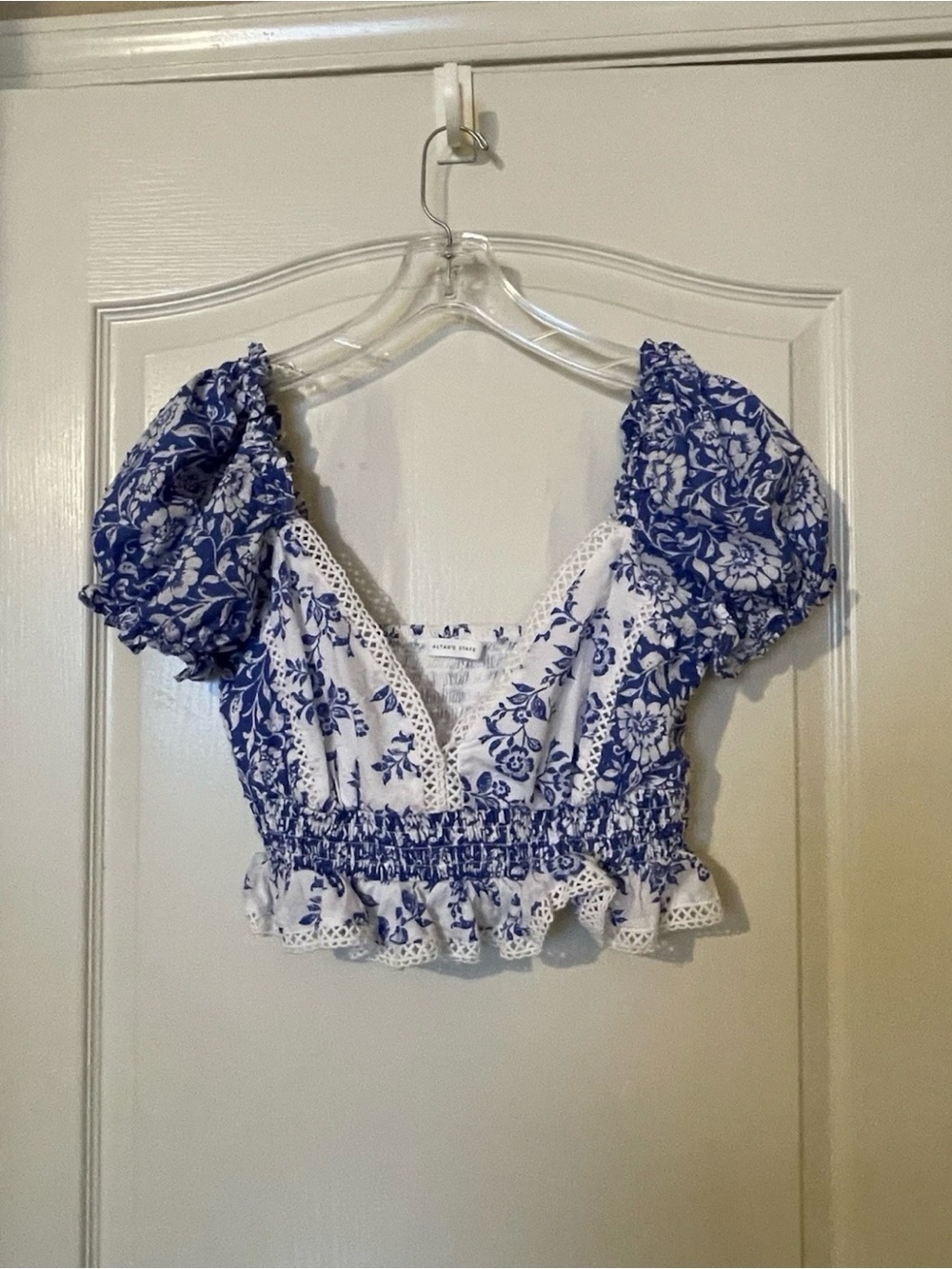 Altar’d State Cottagecore Milkmaid Toile Floral Crop Top Puff Sleeve Smocked L - Picture 6 of 9